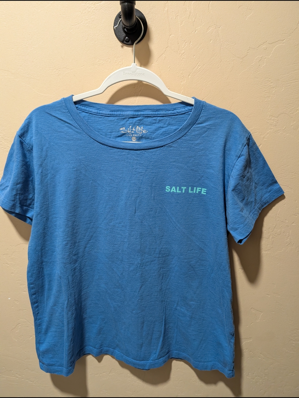 Woman's Salt Life Live Salty Blue T-shirt W/Palm Trees Large